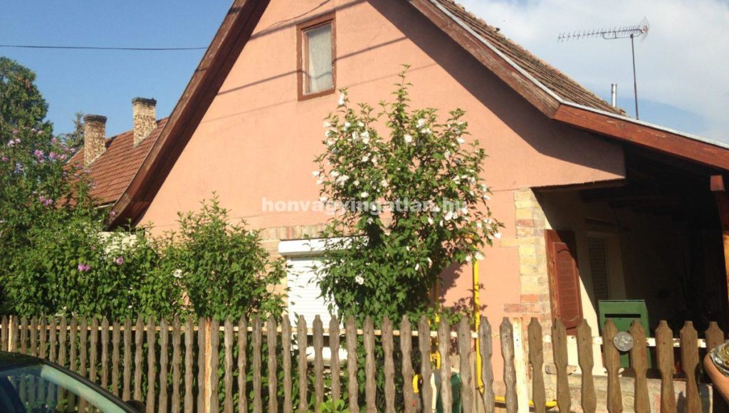 Ráckevei családi ház