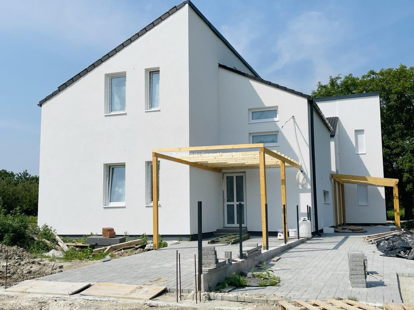 DUNA ÉS HÉV KÖZELI ÚJ ÉPÍTÉSŰ LAKÁSOK RÁCKEVÉN – CS35