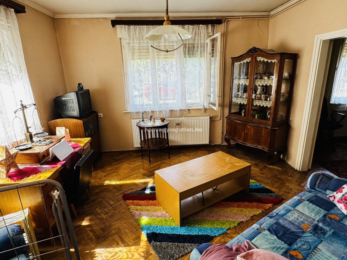 BP 20. KERÜLETI CSALÁDI HÁZ KERTVÁROSI KÖRNYEZETBEN,- CS44